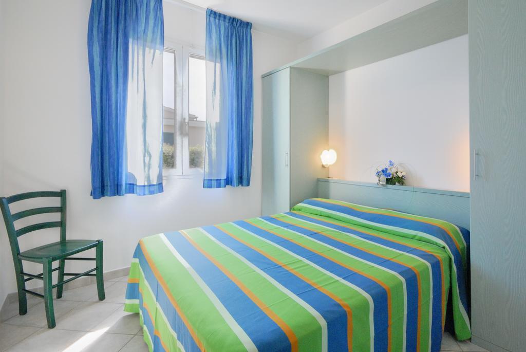 La Cecinella Apartments マリーナ・ディ・チェーチナ エクステリア 写真