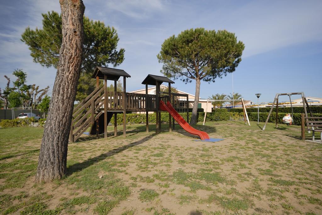 La Cecinella Apartments マリーナ・ディ・チェーチナ エクステリア 写真